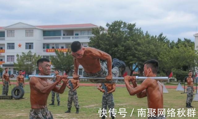 一身肌肉|看了一身肌肉的兵哥哥,女网友:先舔屏,再请求国家分配男朋友!