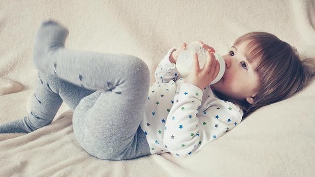 银饰品|宝宝不满3岁 最好别给他戴银饰品 这两点坏处宝妈要知道