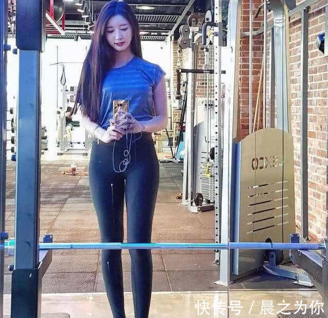 朴信贤|韩国健身姑娘爱骑行，身材迷人被众人吹捧，人称“魅力女神”