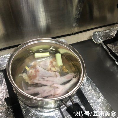 让美味又营养的潮汕卤鸡，满足你的胃吧