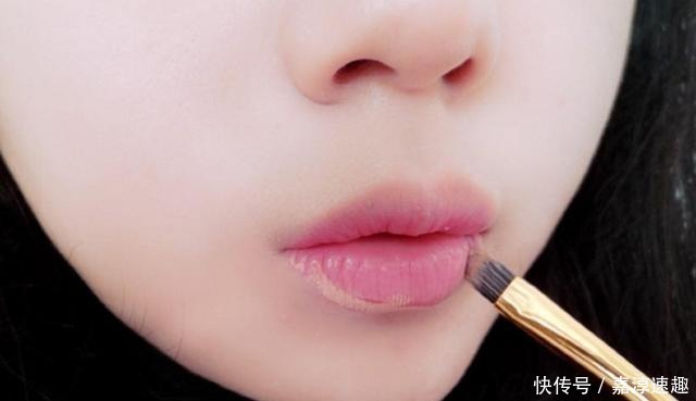 小姐姐|口红别乱买,这4种口红颜色,才适合黄皮肤