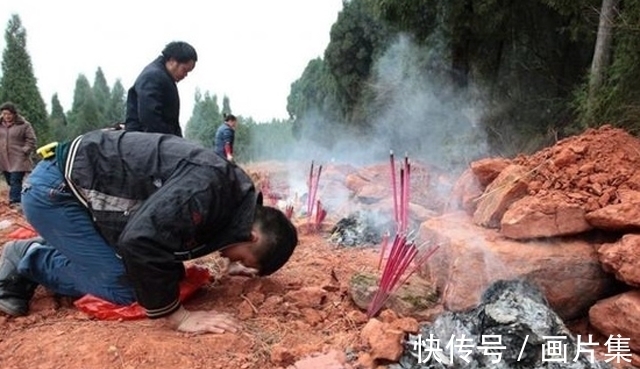 祖坟|给祖先迁坟，坟里没有尸骨，却有一个青花瓷罐，什么情况？