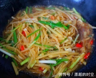 搅拌均匀|酸辣土豆丝,关键竟是一碗水,很多人都忽略了,难怪做出来不好吃