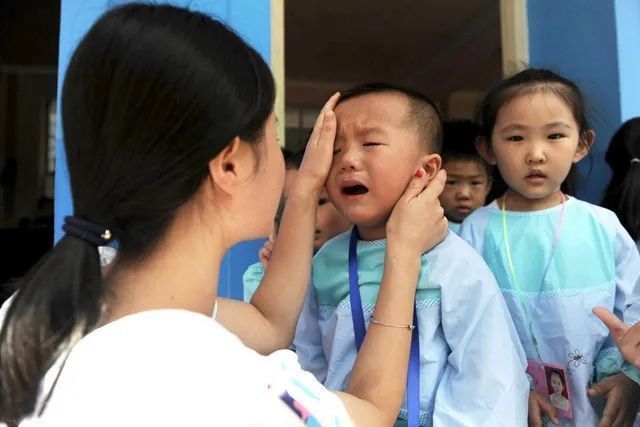 孩子入园多天后，仍然不肯去幼儿园，往往和家长的五种行为关系大