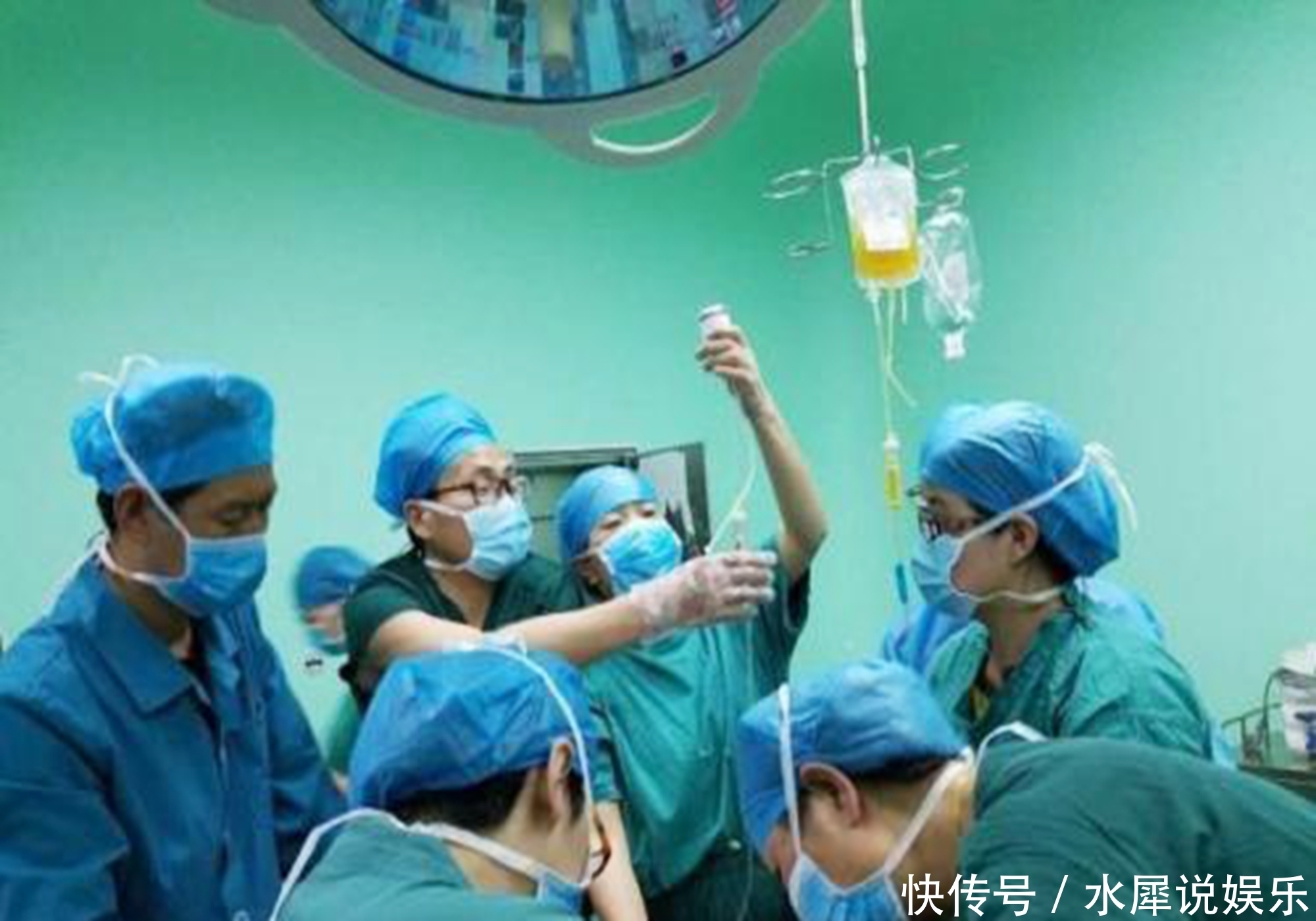 巴掌|产妇分娩骂个不停,丈夫反手一巴掌,“啪”的一声整个产房安静了