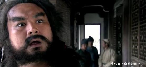 银子|武松和李逵都收了宋江的十两银子,但从拿钱的方式分出人品高低