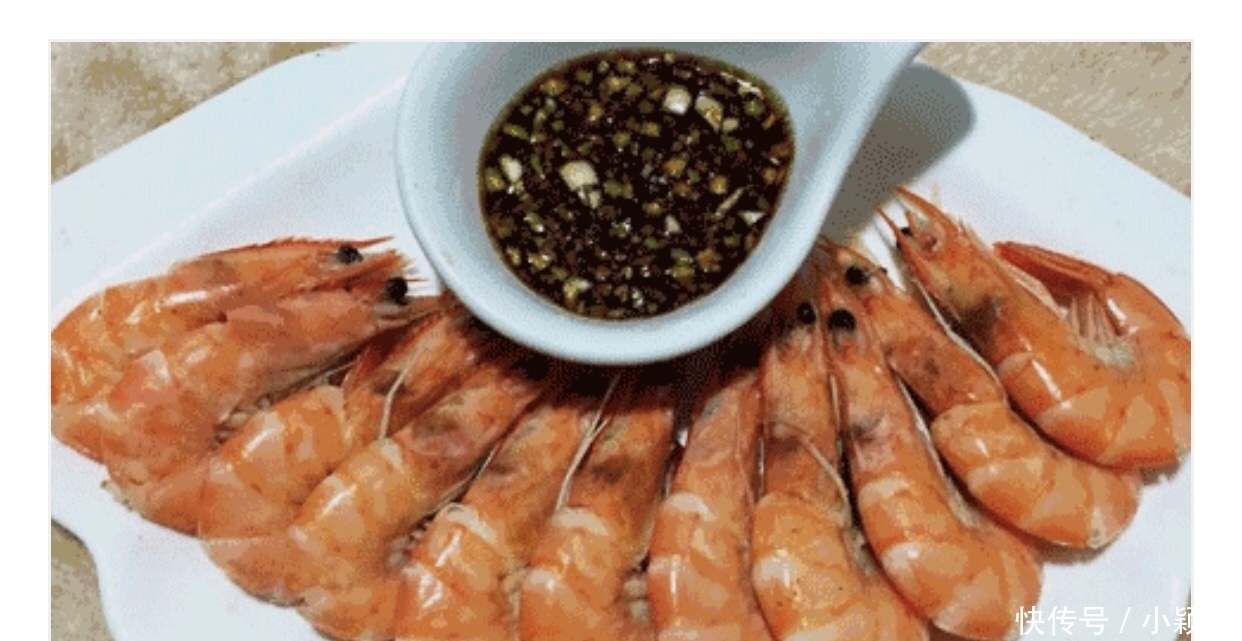 白水煮“白灼虾”是冷水下锅还是开水下锅?大多人做错,不鲜嫩