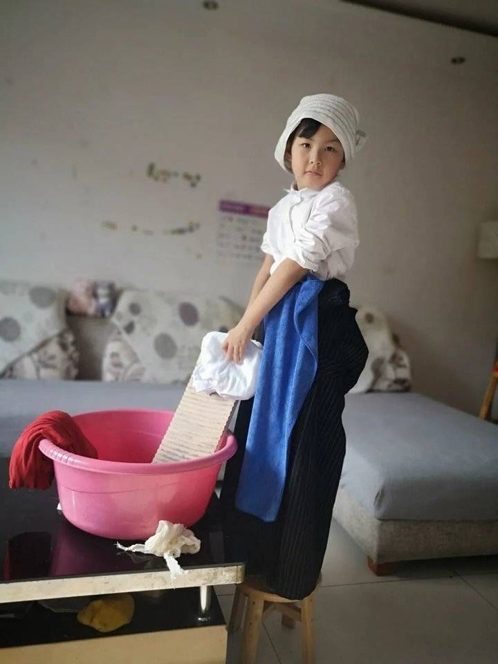 这也太像了！济南一年级小学生cosplay世界名画