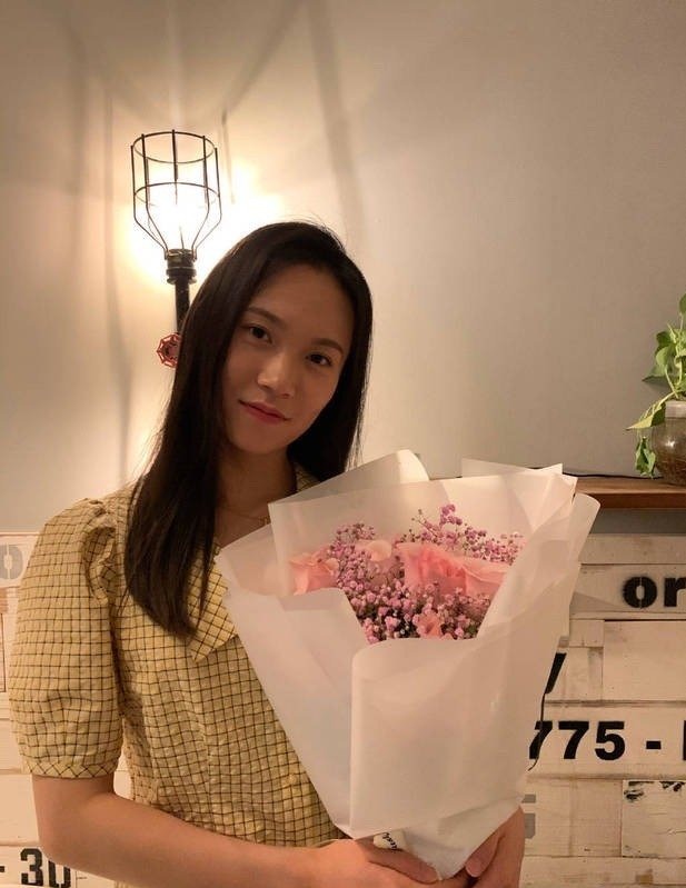 朱雪莹|朱雪莹刘灵玲霸气包揽金银牌,穿金凤旗袍闪耀全场,东方美惹瞩目