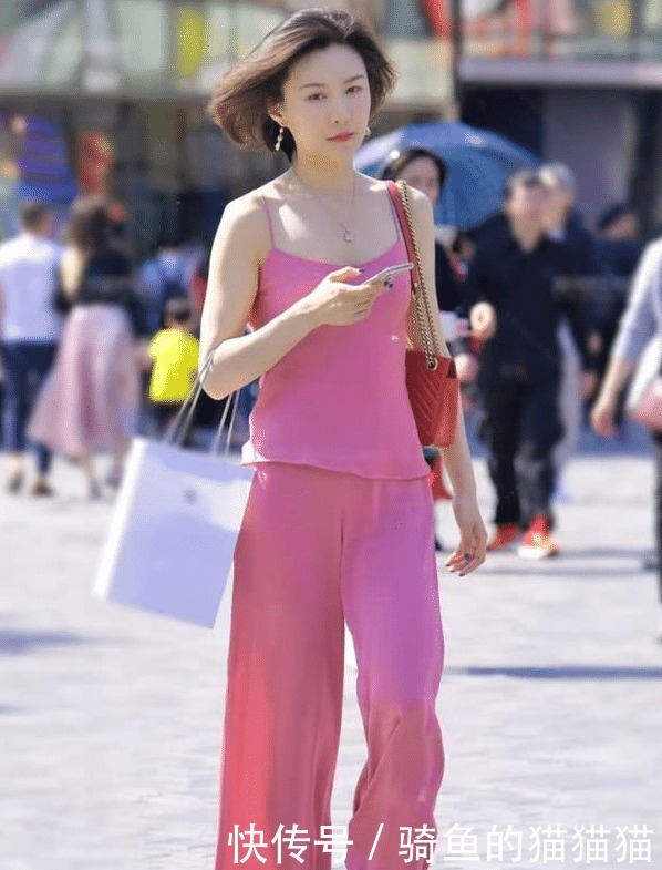 双卡|穿这双卡脚鞋神仙气质越变越美的小姐姐怎么选择