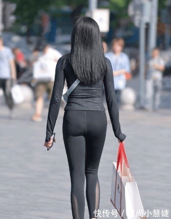 时尚 迷你裤子的时尚,很多人都瞧不出来,回头率很高