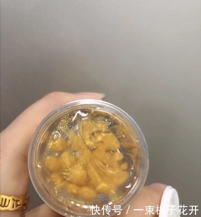 水光肌|上了年纪的女人，再没钱也要囤这些护肤好物，总有一款适合你