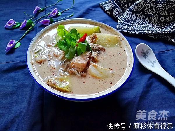 肝脏|公认的天然“解毒王”,每天吃一碗,就等于给肝脏“洗个澡”