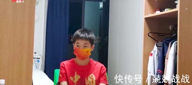 世界大赛|全红婵请贵人相助!大帅哥亲自到红姐宿舍辅导,红姐听得津津有味