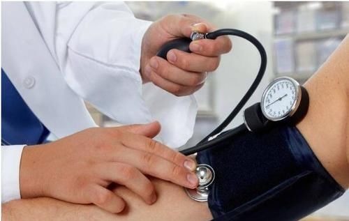 头晕|高血压不是突然到来,晨起出现4个表现,或是它的脚步声,别忽视