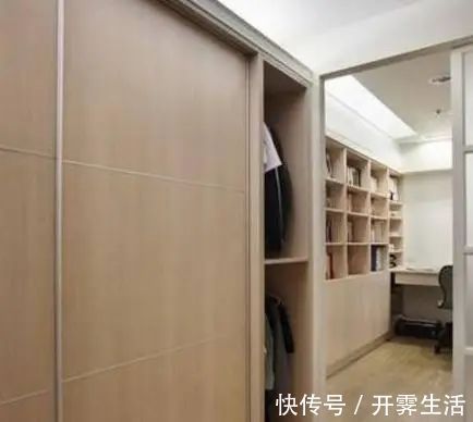 使用寿命|卧室不要安装“这种”衣柜，我家才用半年时间，就后悔得换掉了！