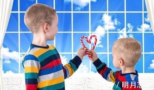 开讲啦|“妈妈，我被打了”，告诉孩子报告老师还是没用，李玫瑾：打回去