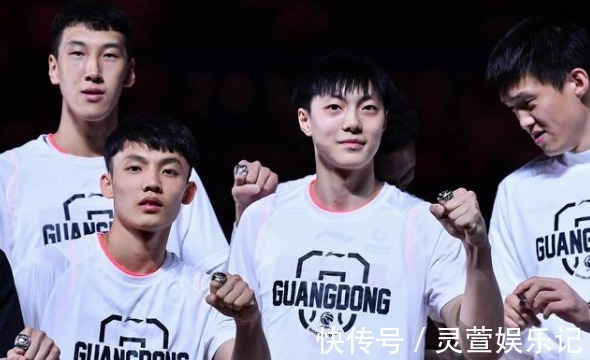 广东队|杜峰放弃郭艾伦和赵继伟,重用徐杰、胡明轩2人,安排很不合理?