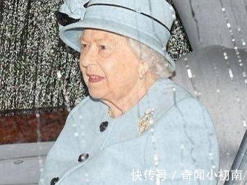 淡雅 93岁的英国女王超爱美,出门补妆口红色号必须跟服装搭,太精致