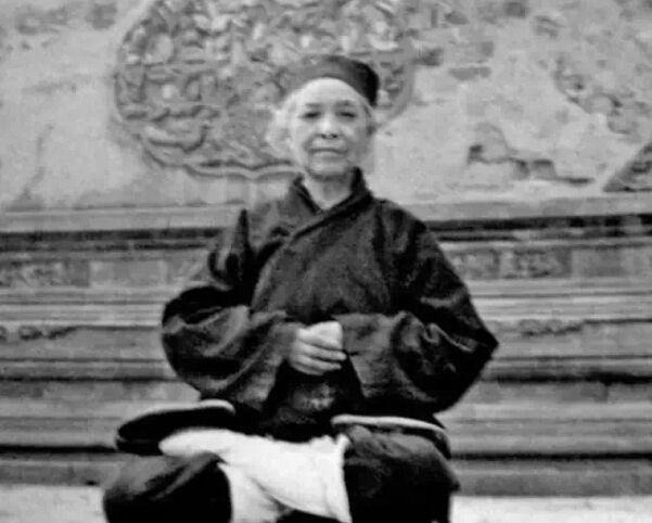 李诚玉@这个道姑活了118岁, 她的一件遗物暴露了她的长寿秘诀!