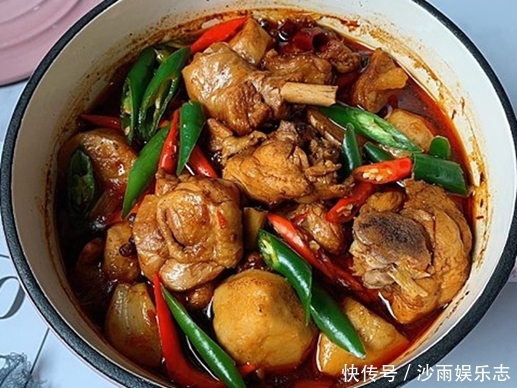 芋儿鸡|如此一桌下饭菜,绝对解馋,家人轻松吃掉一大锅米饭,做法超简单