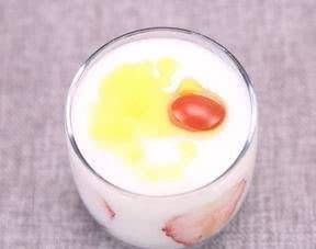 10岁男孩口吐白沫,不治身亡,医生惋惜:孩子这个地方真的不能打