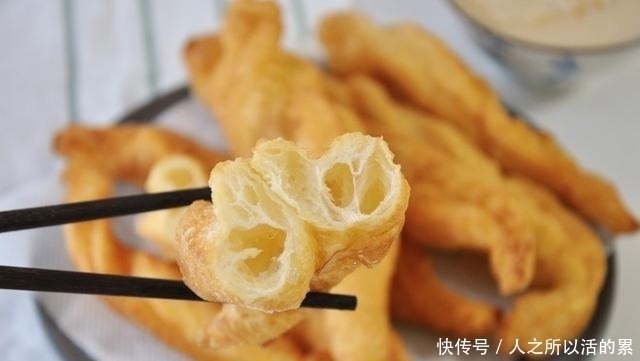 豆浆|炸油条,学会这关键一步,炸出的油条蓬松感十足,你还不试一下!