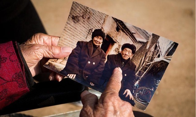 夫妻两人|我国最长寿夫妻!两人年龄和超220岁,对外揭开自己的长寿秘诀