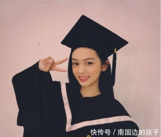 鹿晗 “一鹿彤行”颜值翻车?离开滤镜的关晓彤脸圆,鹿晗合照被嘲沧桑