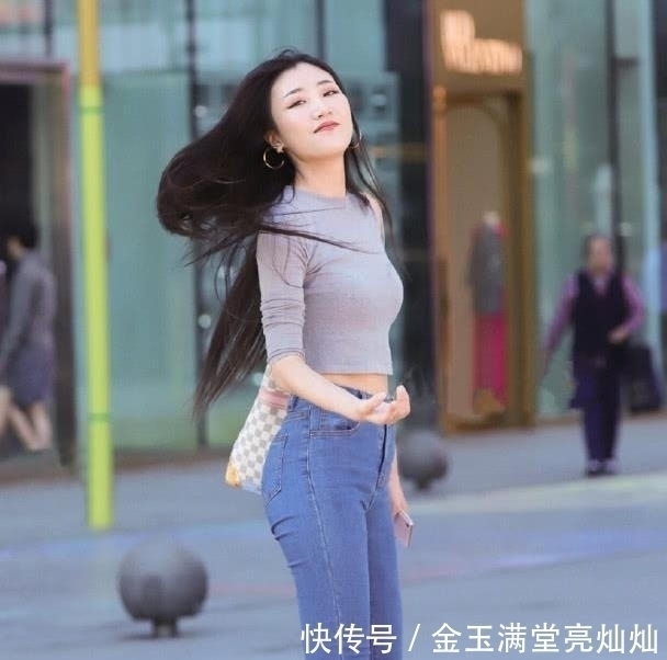 小姐姐|牛仔裤风格多样,耐看百搭,让你没有理由不爱它