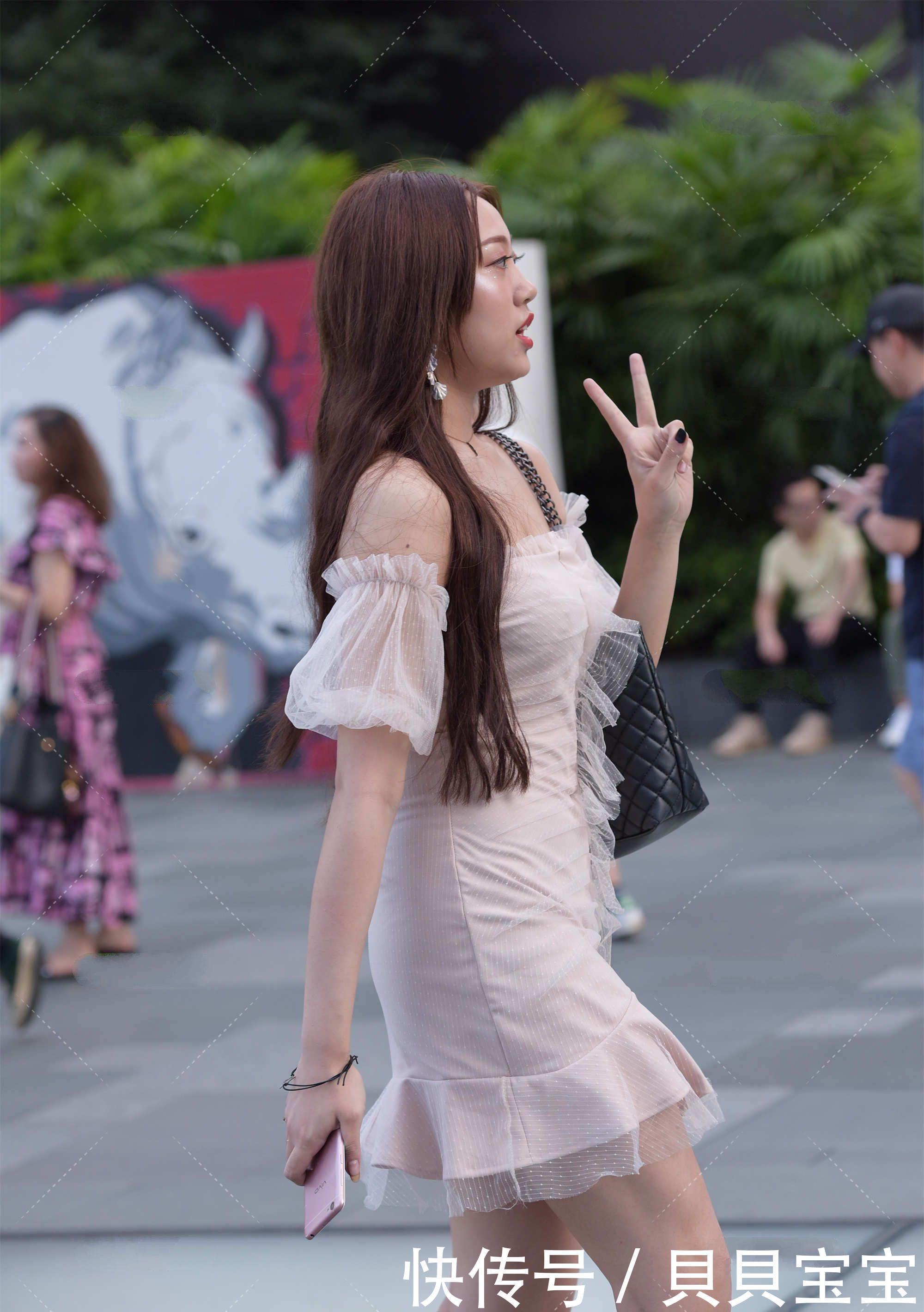 灵动|当连衣裙和薄纱结合,温柔且慵懒,仙气十足又灵动