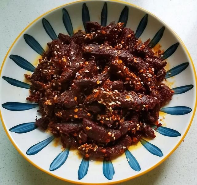 自制牛肉干：鲜香有嚼劲，做法很简单，一学就会