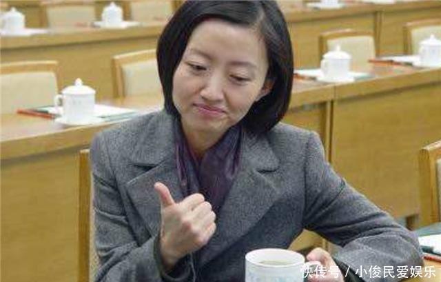 时代|柴静为何说:“永远不要低估人性的恶,高估人性的善”?