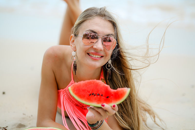 大一统揭秘:为什么地球生命只选择碳基生命,而不是其他呢?