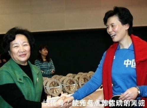 钉子|她是女排5连冠功臣,退役后患重病去世,骨灰中发现有数枚钢钉