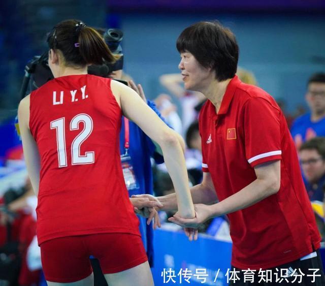 中国女排国家队|新华网为中国女排站台!对郎平不惜溢美之辞,新主帅可以安心了