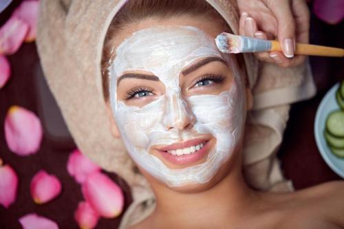 身体乳 皮肤应该穷养还是富养聪明、皮肤好的女人,4种护肤品不会砸钱