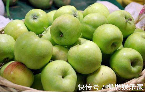 食用禁忌|每天早上吃一个苹果对身体好,但要切记“2不”,别怪没提醒你