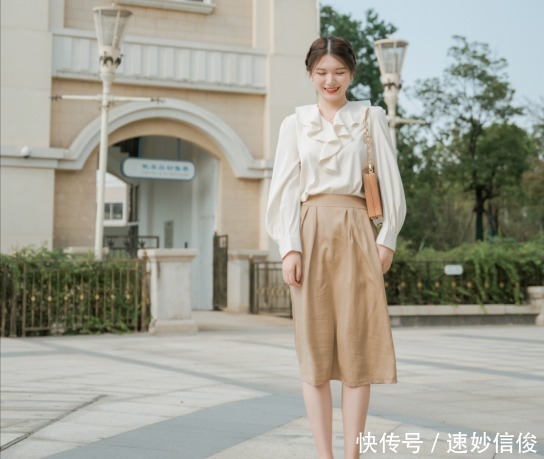 西装外套|女神早秋穿搭宝典,学会这两招,化身时尚气质“仙女”