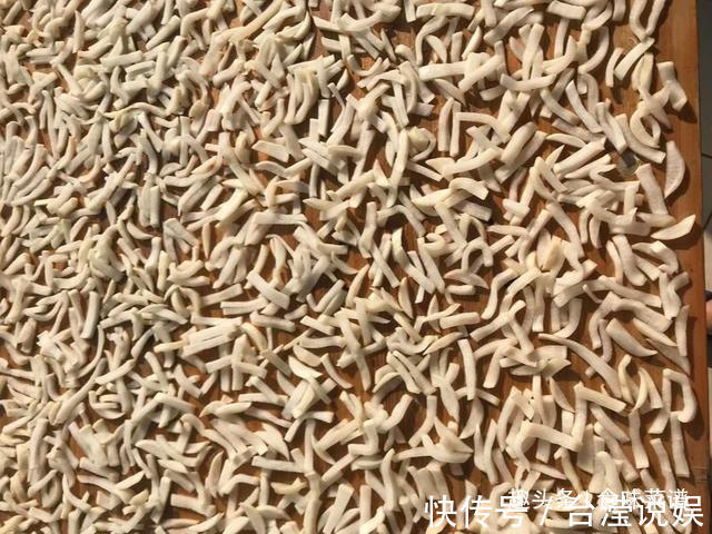 此5种蔬菜晒干后，比新鲜的还好吃，冬天炖肉很香，放一年都不坏