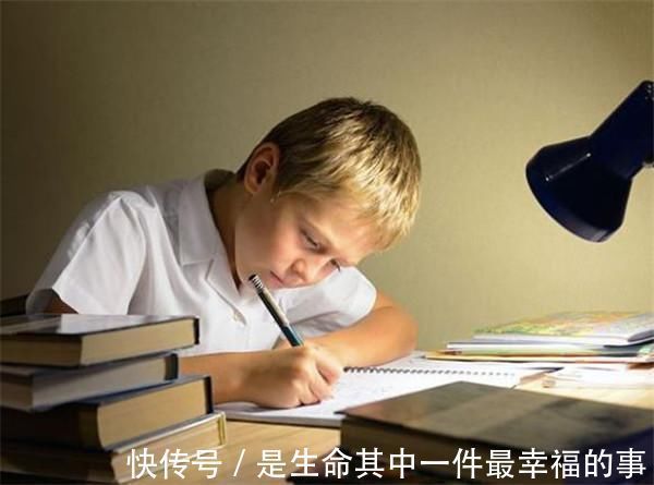 孩子|女孩肚子奇大,医院检查竟发现腹中有“孩子”,得知真相父母崩溃