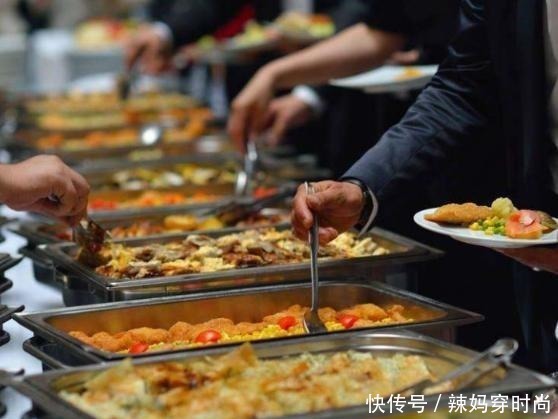 自助餐老板最怕的,不是你有多能吃,而是这4种客人,太让人无奈