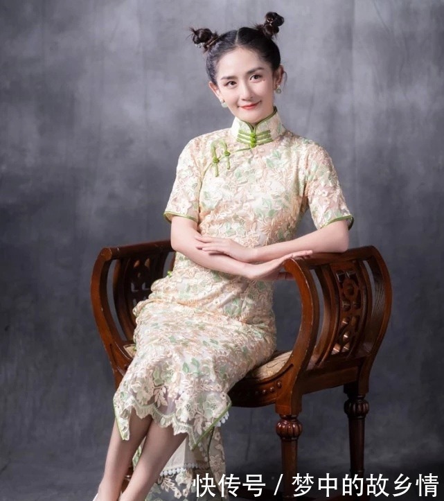 自认|谢娜自认腰粗不适合穿旗袍，被造型师强制要求后，一秒变漫画腰！