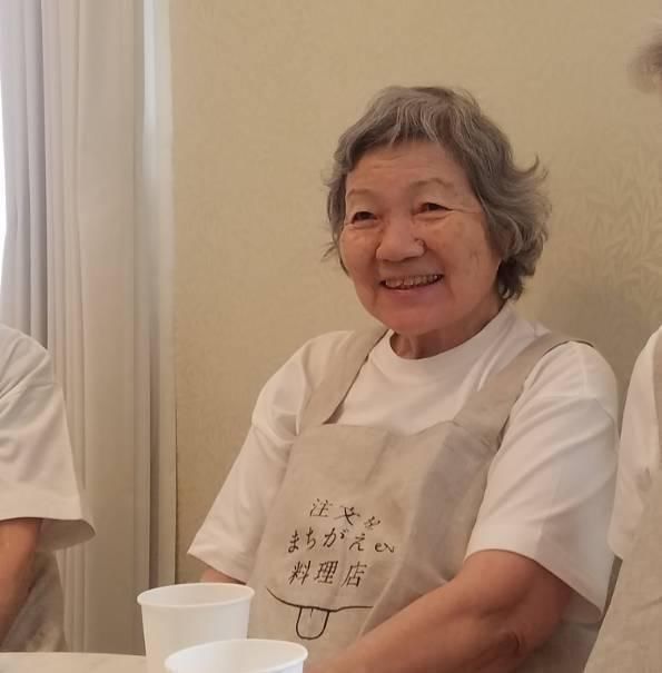 天天|这家餐厅服务员是6个老奶奶,天天上错菜,却让人来了都不想走…