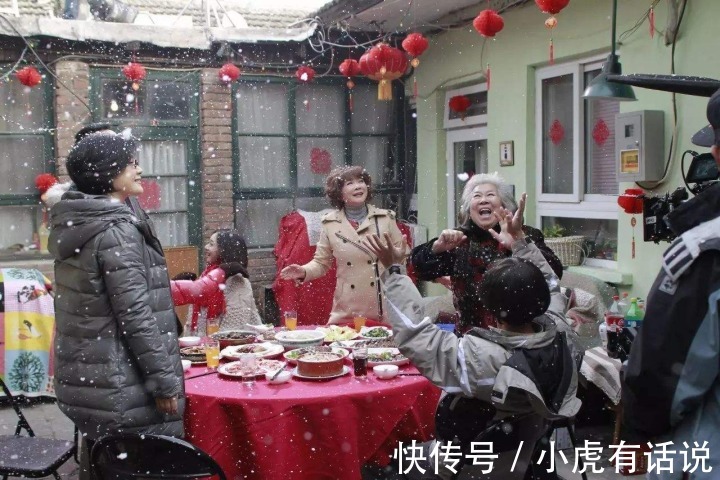 影视剧|现在的过年还是过年吗?越来越冷淡,一切向“钱”看!