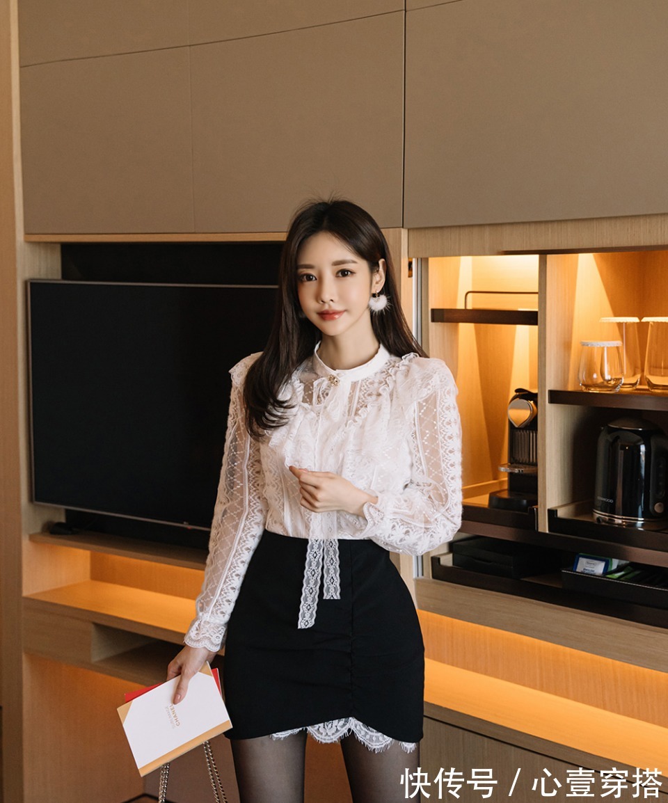 女神|女神孙允珠高清时尚搭配：樱落红寒冬幽露绫波层叠裙