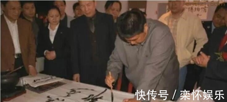 书法@毛新宇书法用墨超惊艳,笔墨雍容宽绰,不愧是“毛体”的继承者