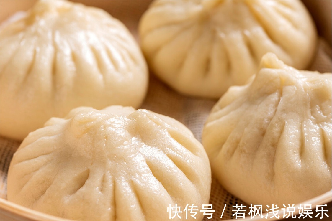 松软|蒸包子，万不可直接上锅蒸，牢记3个诀窍，包子鲜嫩松软，不塌陷