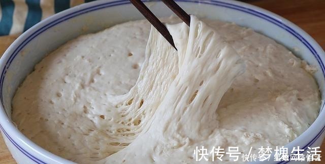 饼子|懒人葱花饼，年夜饭我家最爱的主食，不和面不揉面，个个松软多层