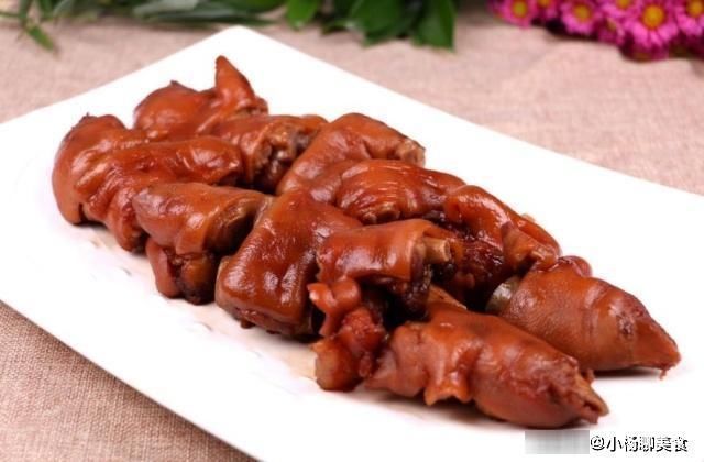 为什么卤肉不上色？因为你只加冰糖和酱油，多加点它，好看又好吃